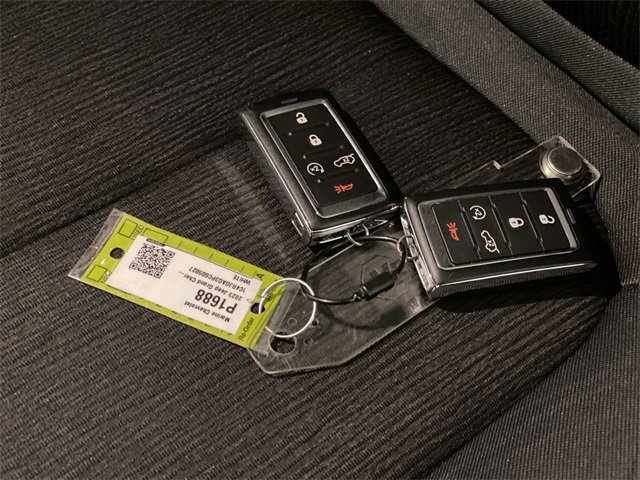 Used 2023 Jeep Grand Cherokee Laredo w/ Luxury Tech Group I image 39