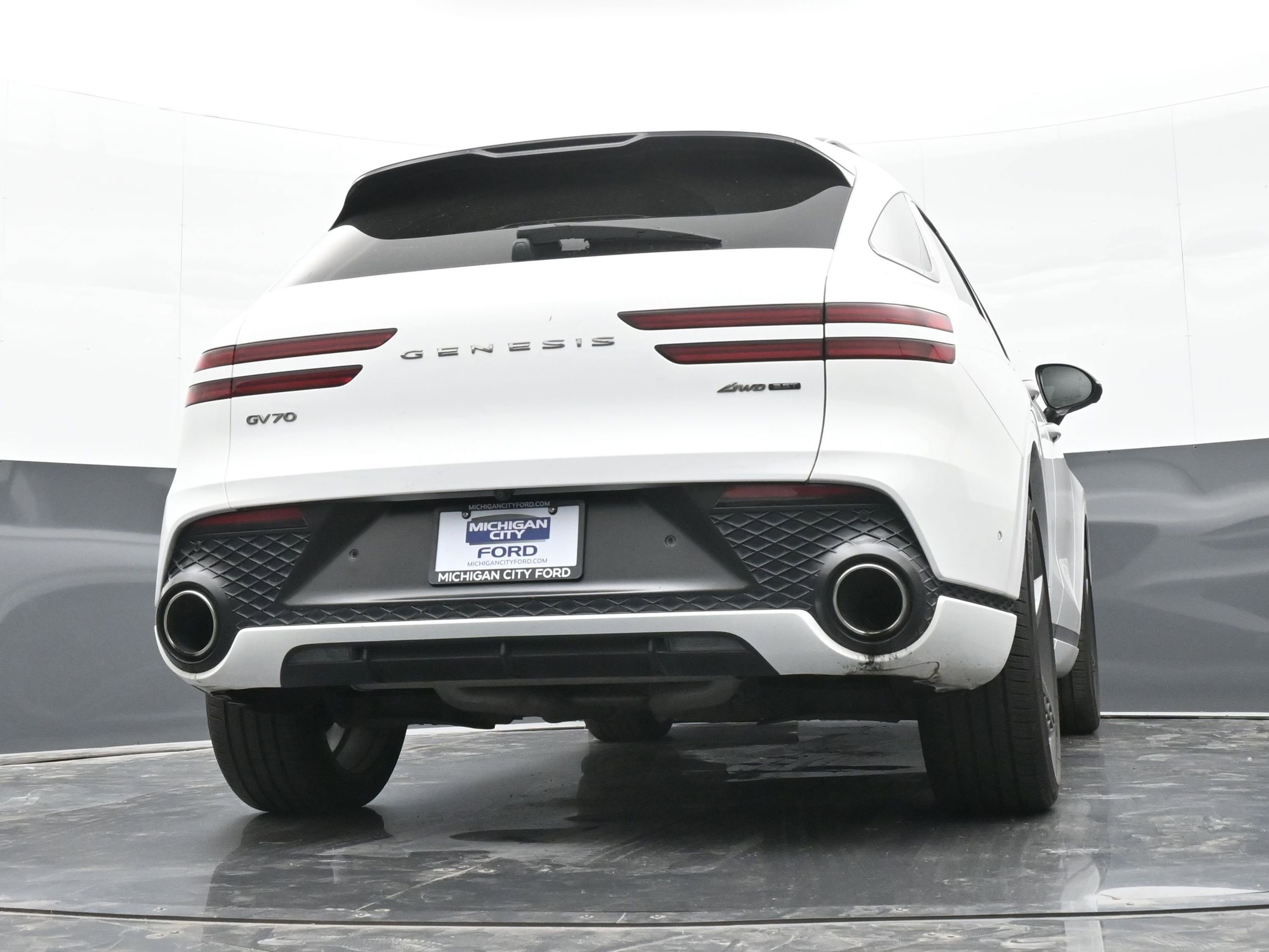 Used 2022 Genesis GV70 3.5T Sport w/ Sport Prestige Package image 44