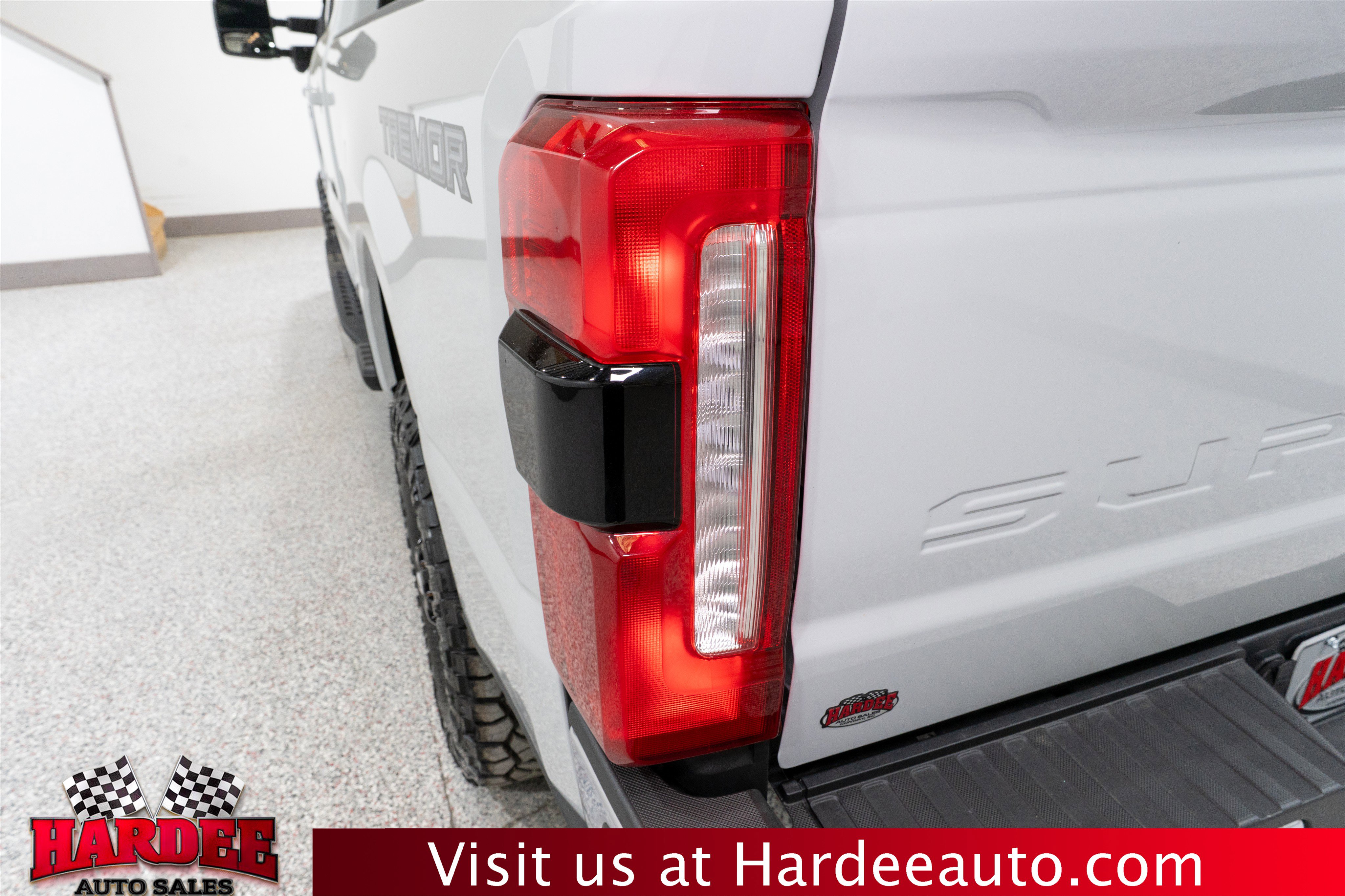 Used 2025 Ford F250 Lariat w/ Lariat Ultimate Package AWD/4WD image 9