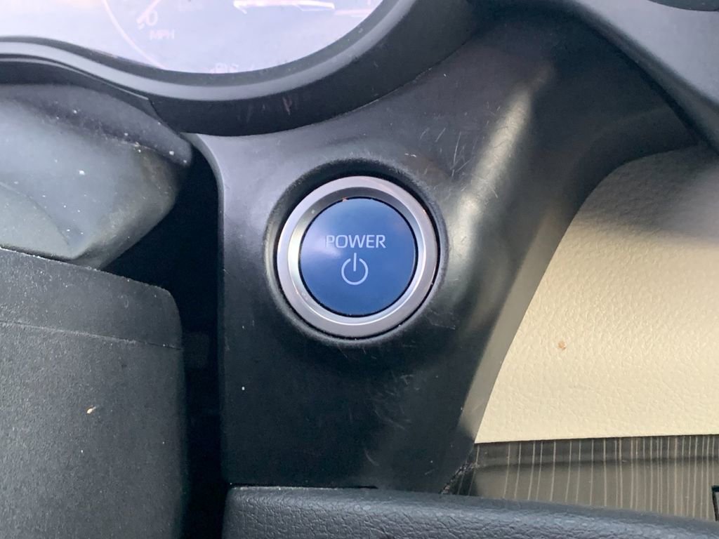 Used 2021 Toyota Sienna Platinum image 26