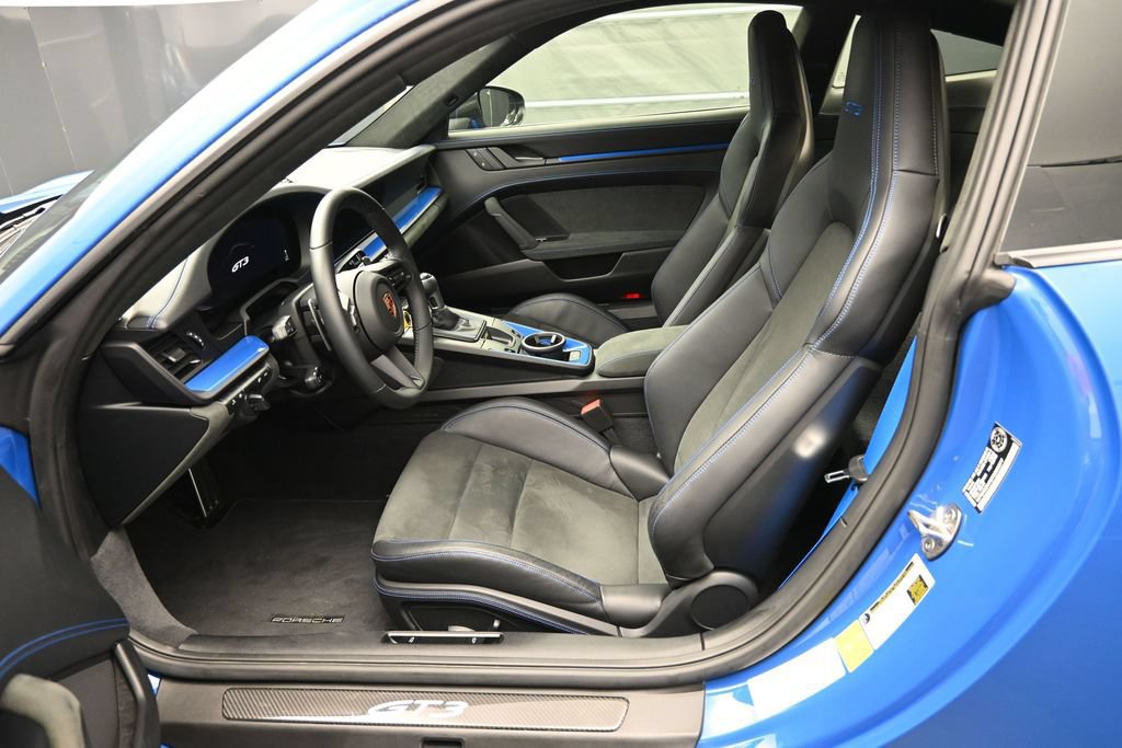 Used 2026 Porsche 911 GT3 w/ Chrono Package RWD image 5