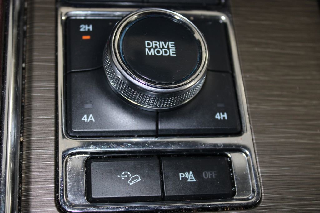 Used 2024 Ford Expedition Limited image 31