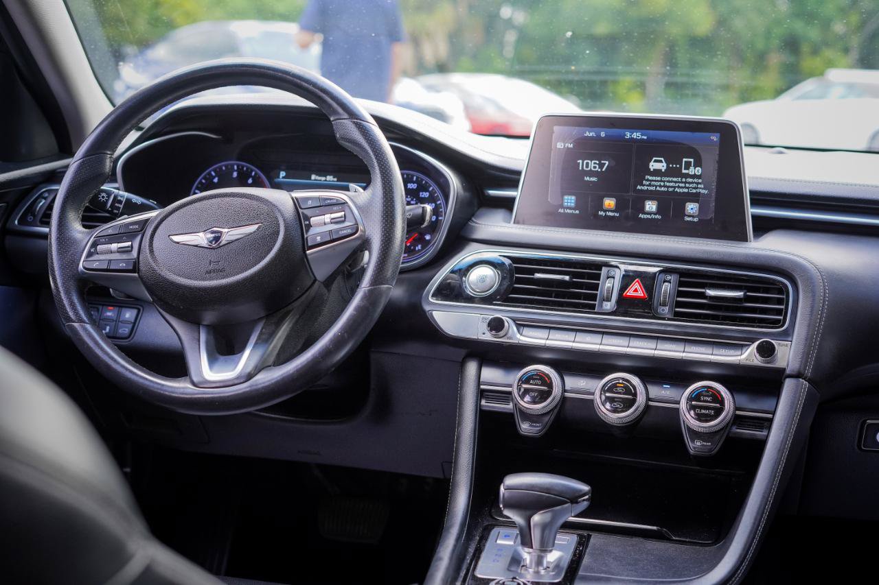 Used 2020 Genesis G70 2.0T RWD image 9