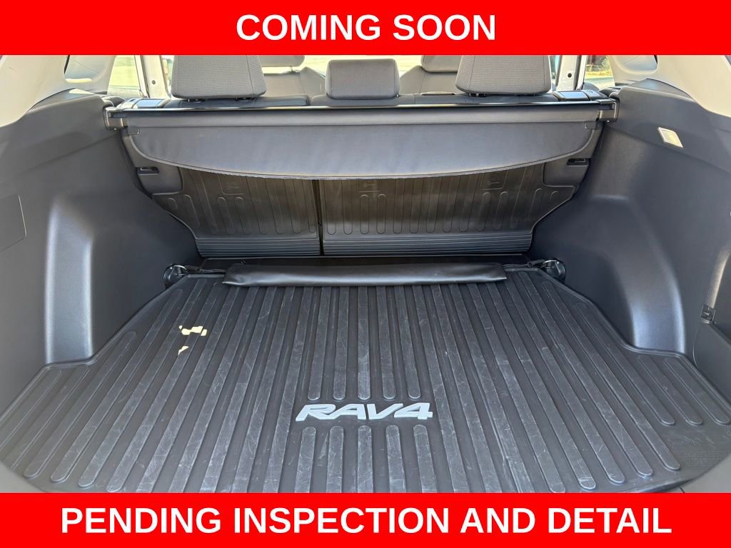 Used 2025 Toyota RAV4 XLE image 10