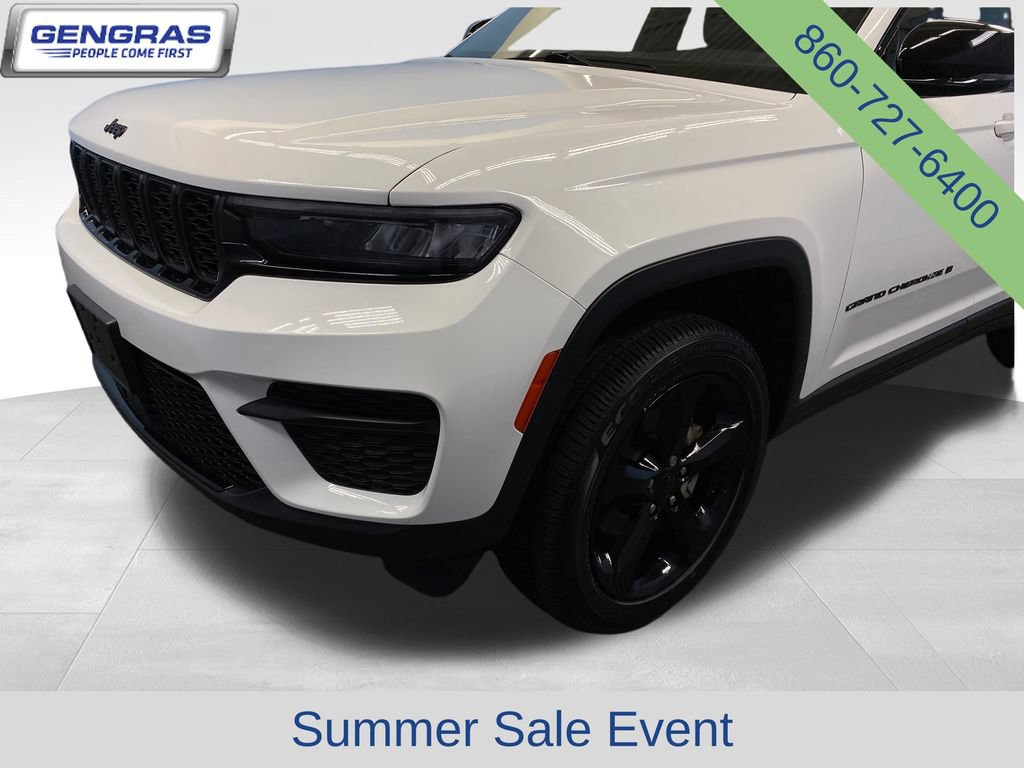 Used 2023 Jeep Grand Cherokee Altitude AWD/4WD image 50