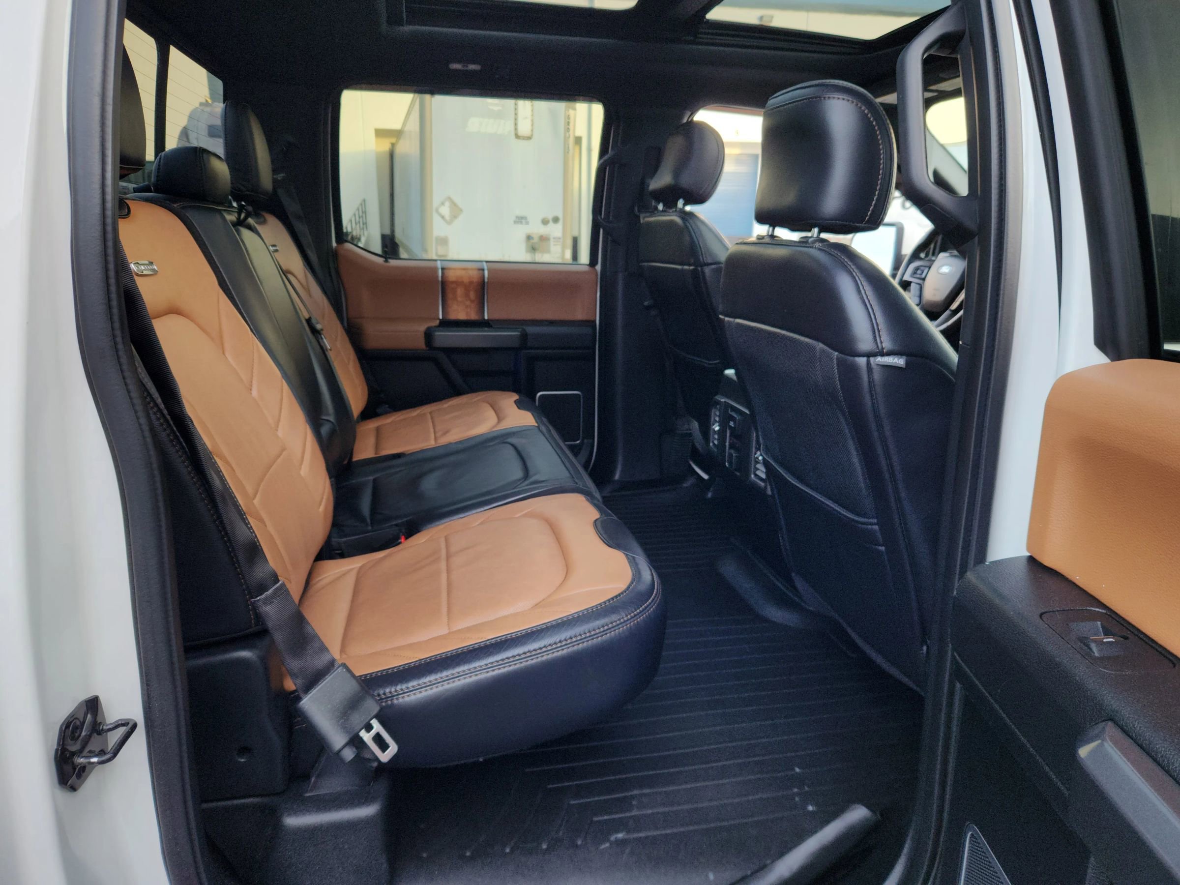 Used 2016 Ford F150 Limited w/ Trailer Tow Package image 21