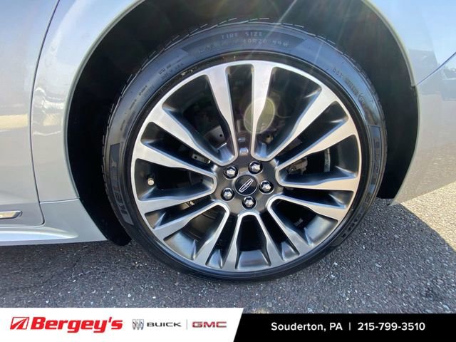 Used 2017 Lincoln Continental Reserve w/ Climate Package image 36