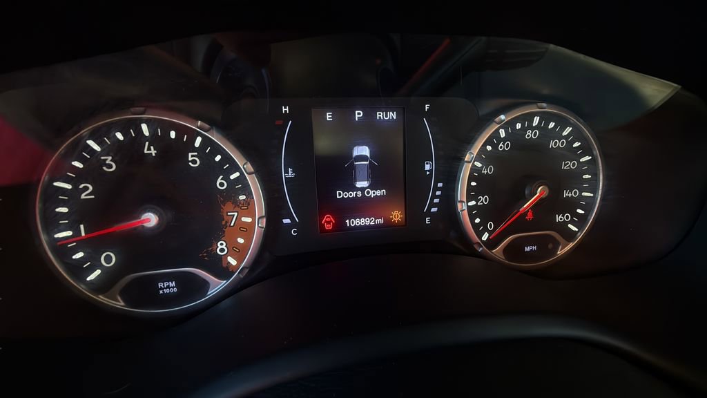 Used 2017 Jeep Renegade Latitude image 9