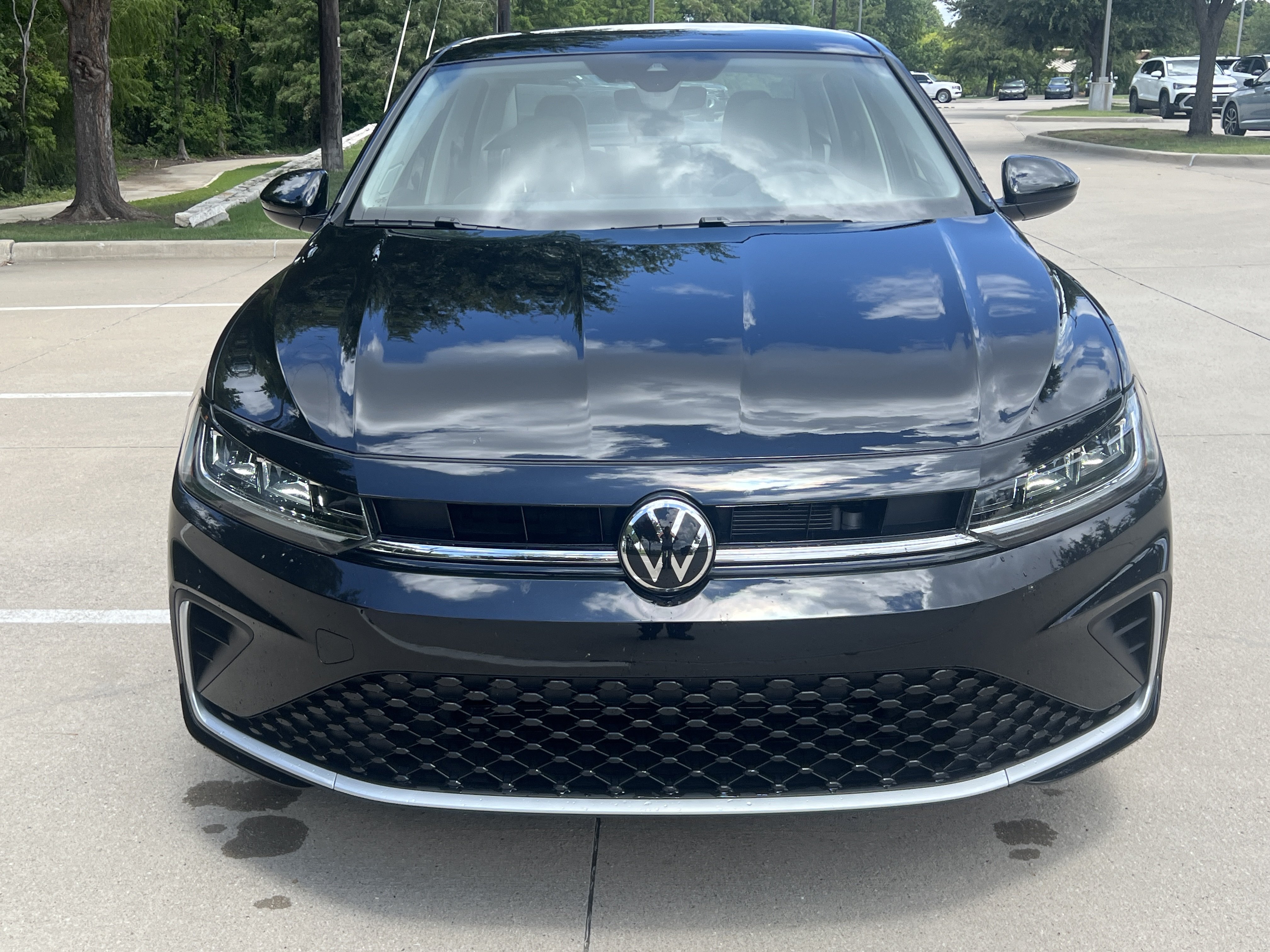 Used 2026 Volkswagen Jetta SE w/ Black Wheel Package FWD image 3