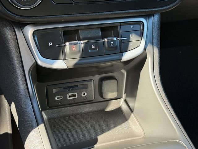 Certified 2023 GMC Terrain SLT image 17