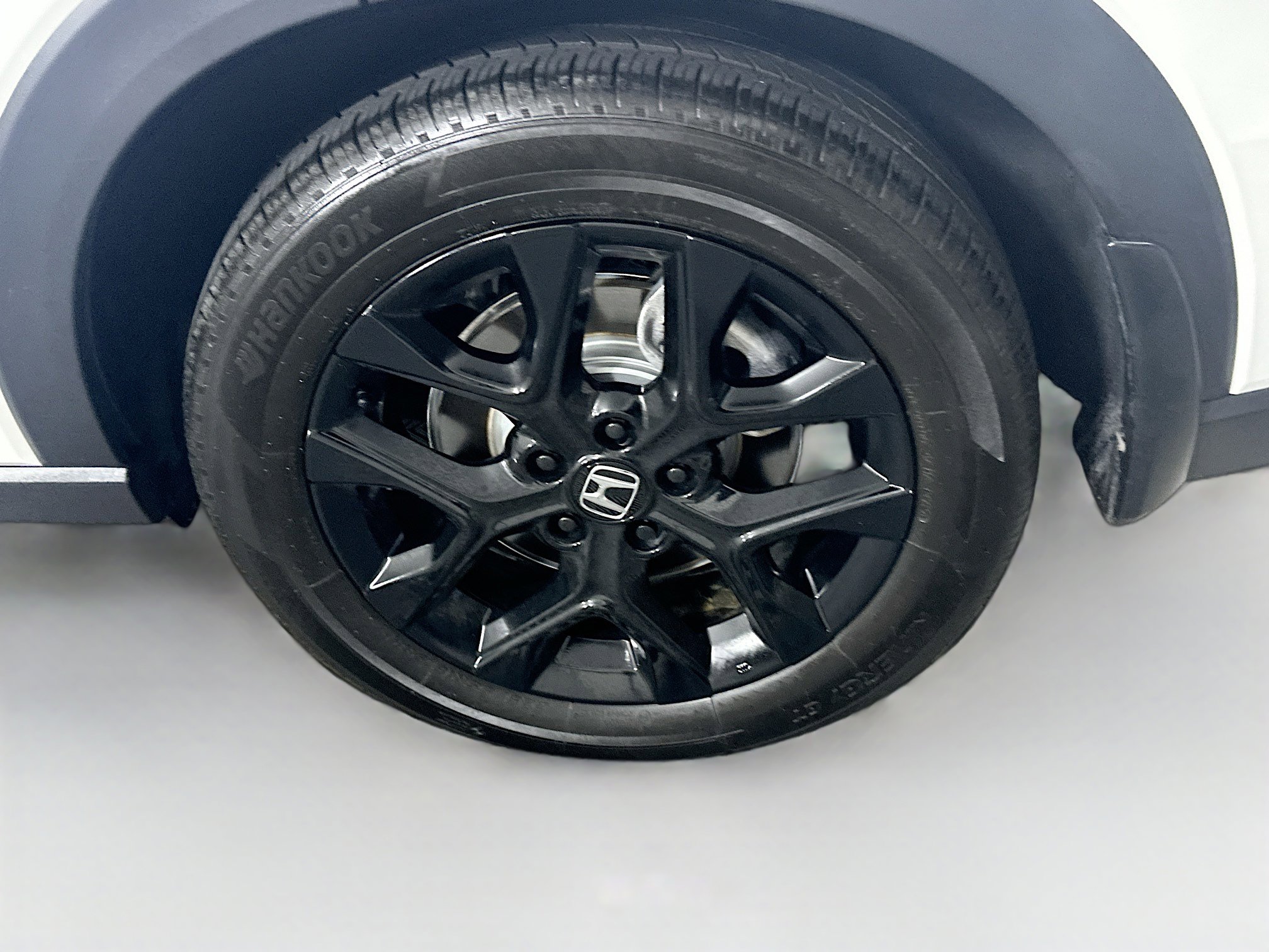 Used 2025 Honda HR-V Sport image 11