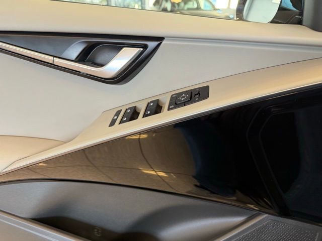 Used 2023 Kia Niro Wind w/ Wind Preserve Package FWD image 19
