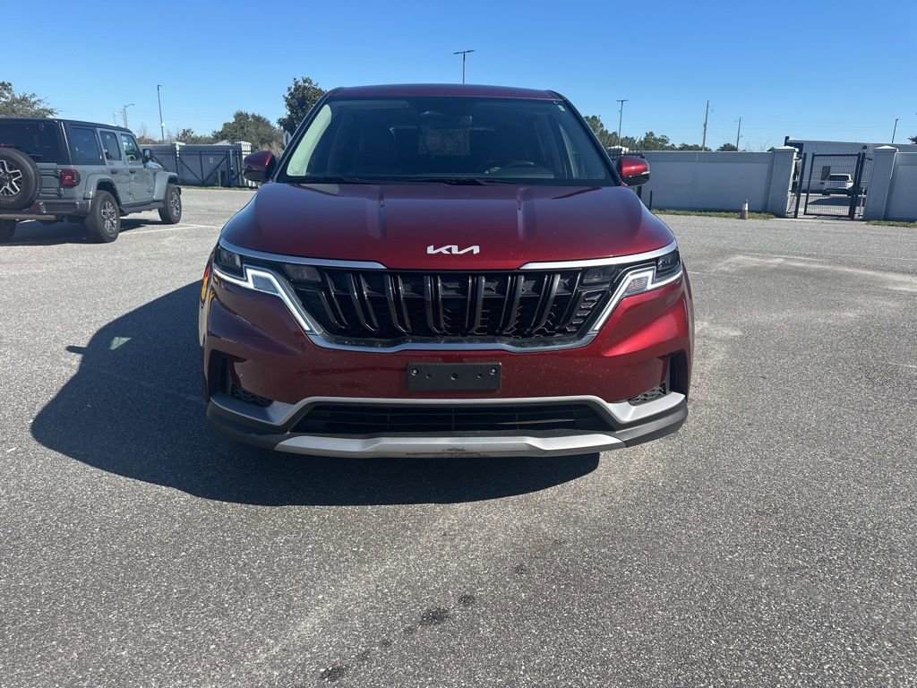 Used 2024 Kia Carnival LX image 2