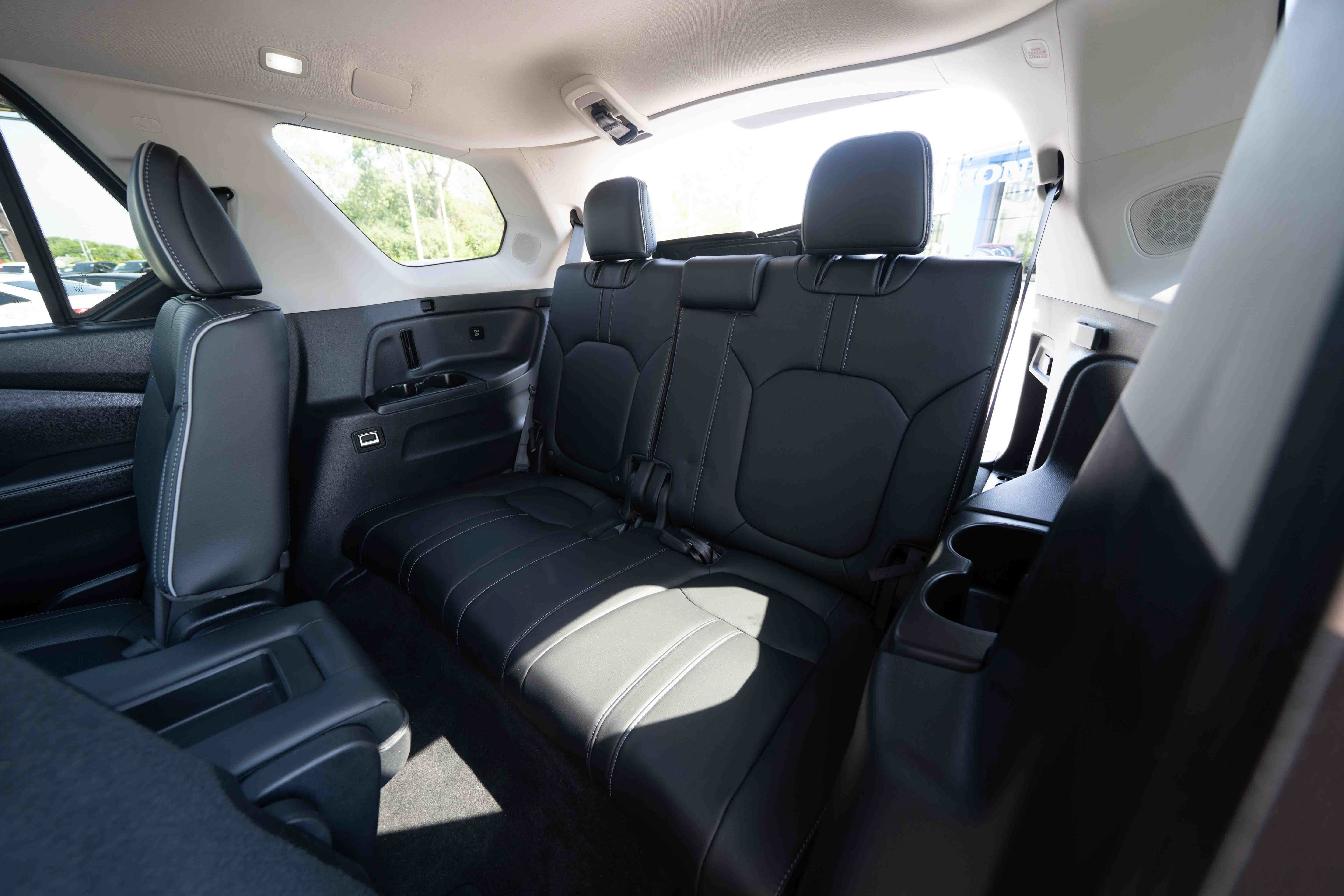Certified 2025 Honda Pilot Elite image 24