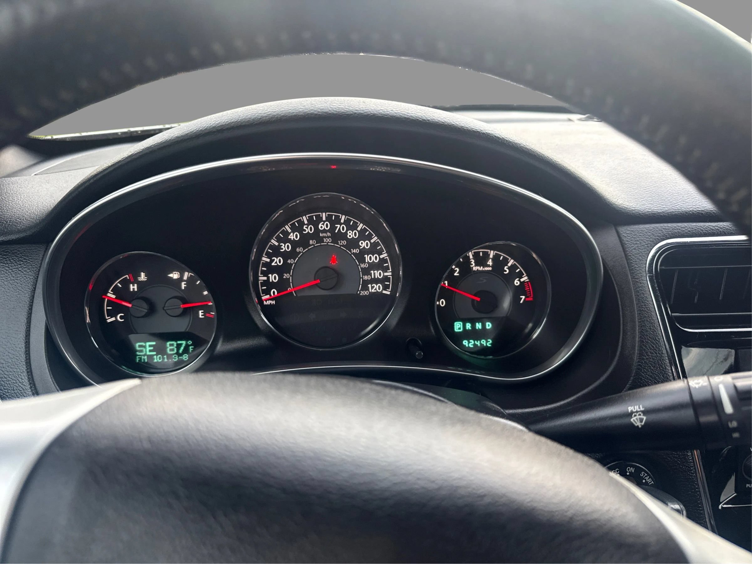 Used 2014 Chrysler 200 S FWD image 19