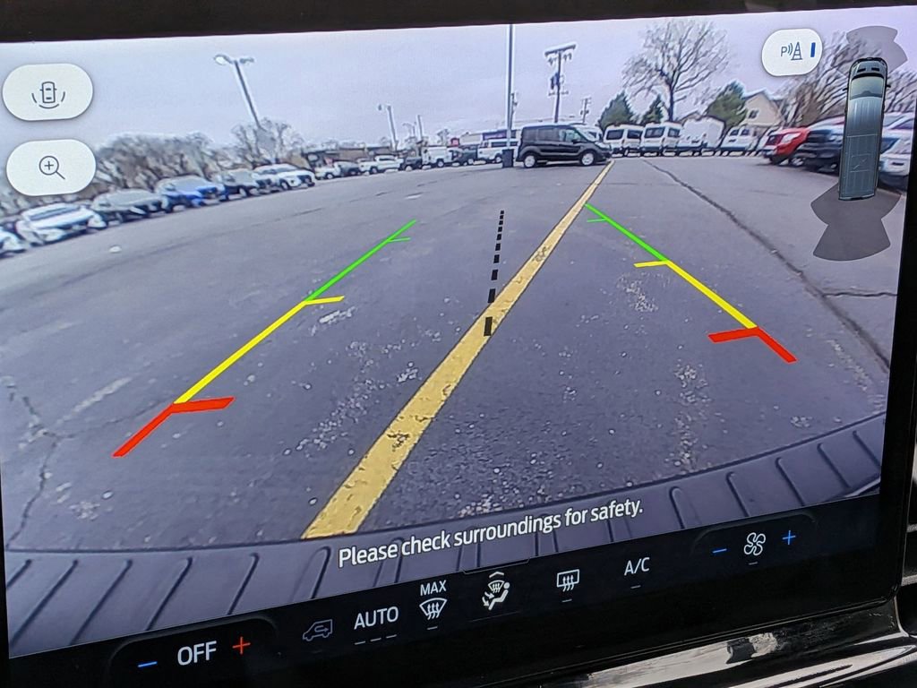 Used 2024 Ford Transit 350 XLT image 17