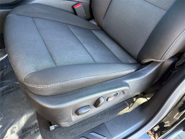 Used 2025 Chevrolet Colorado W/T w/ WT Custom Package image 19