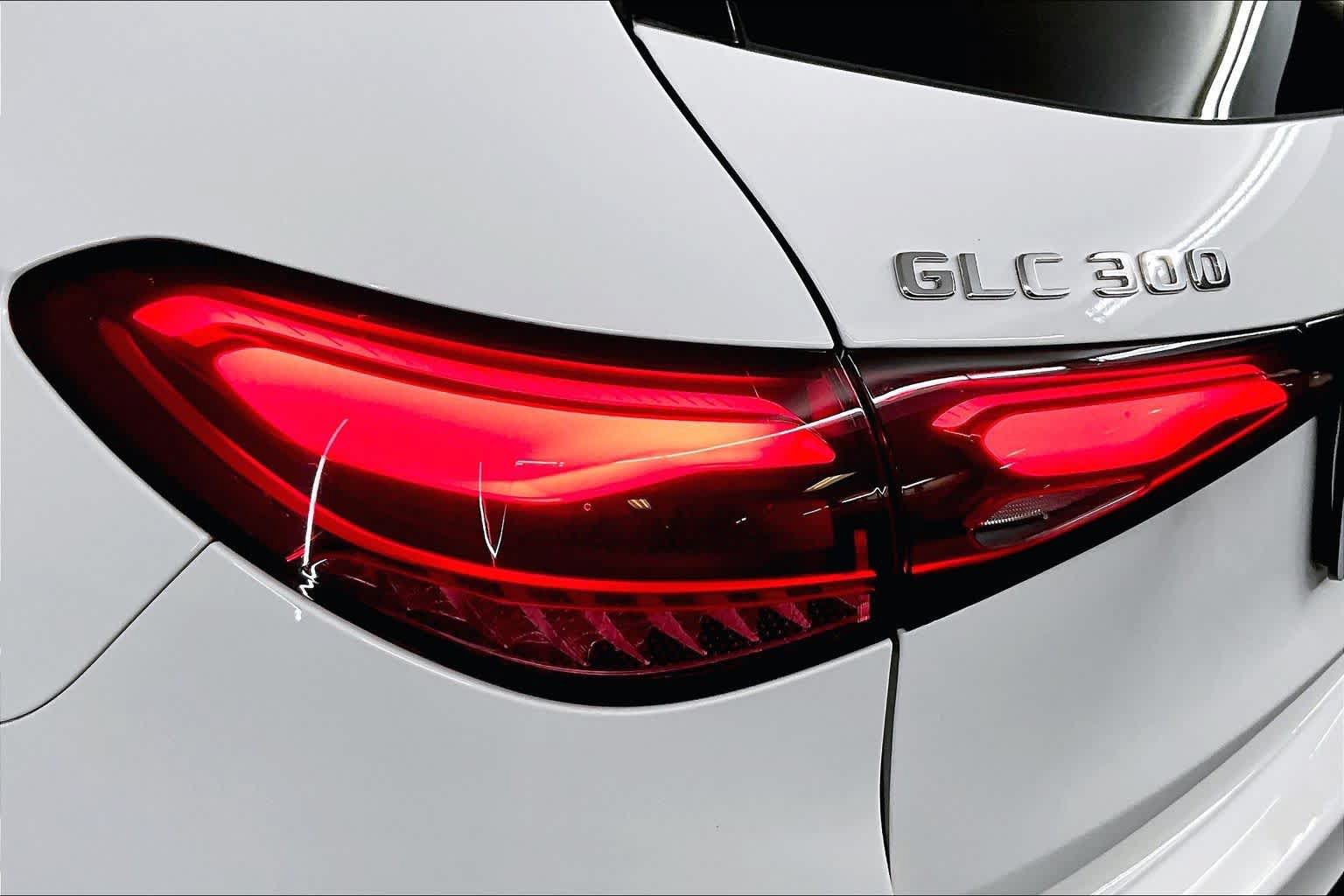 Certified 2024 Mercedes-Benz GLC 300 4MATIC image 28