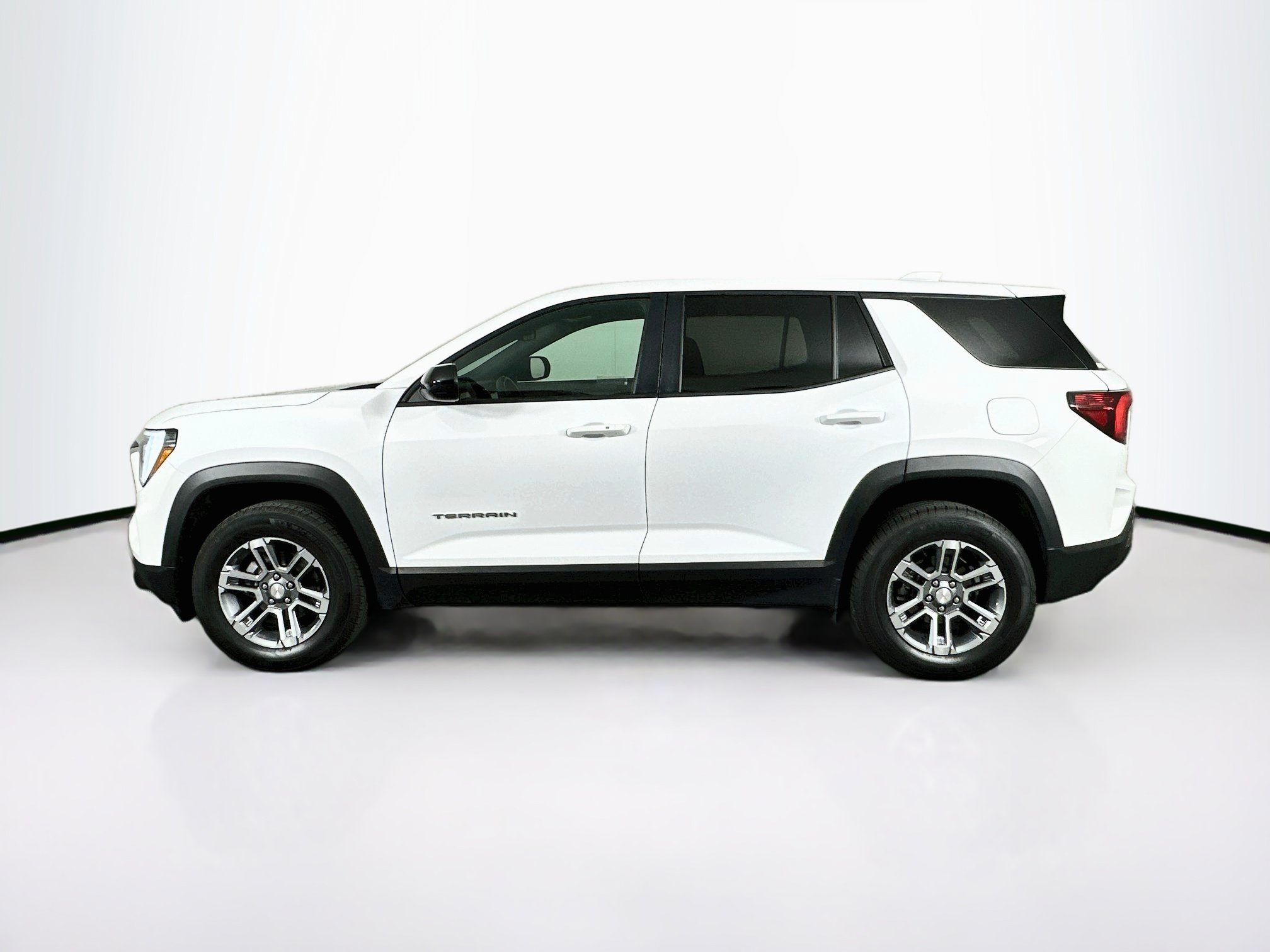 Used 2025 GMC Terrain Elevation AWD/4WD image 4
