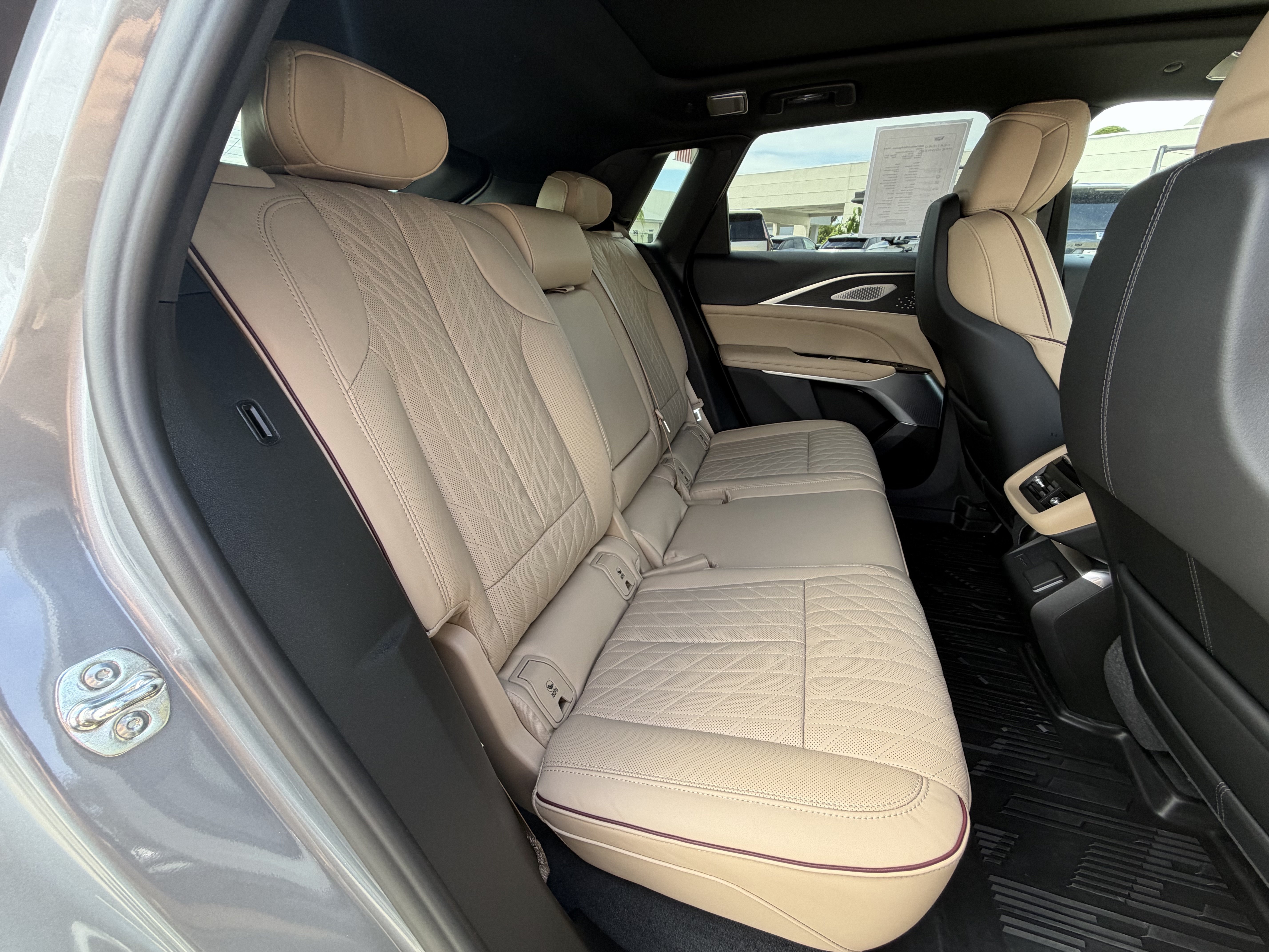 Certified 2026 Cadillac Lyriq Signature Luxury w/ Nappa Leather Package AWD/4WD image 18