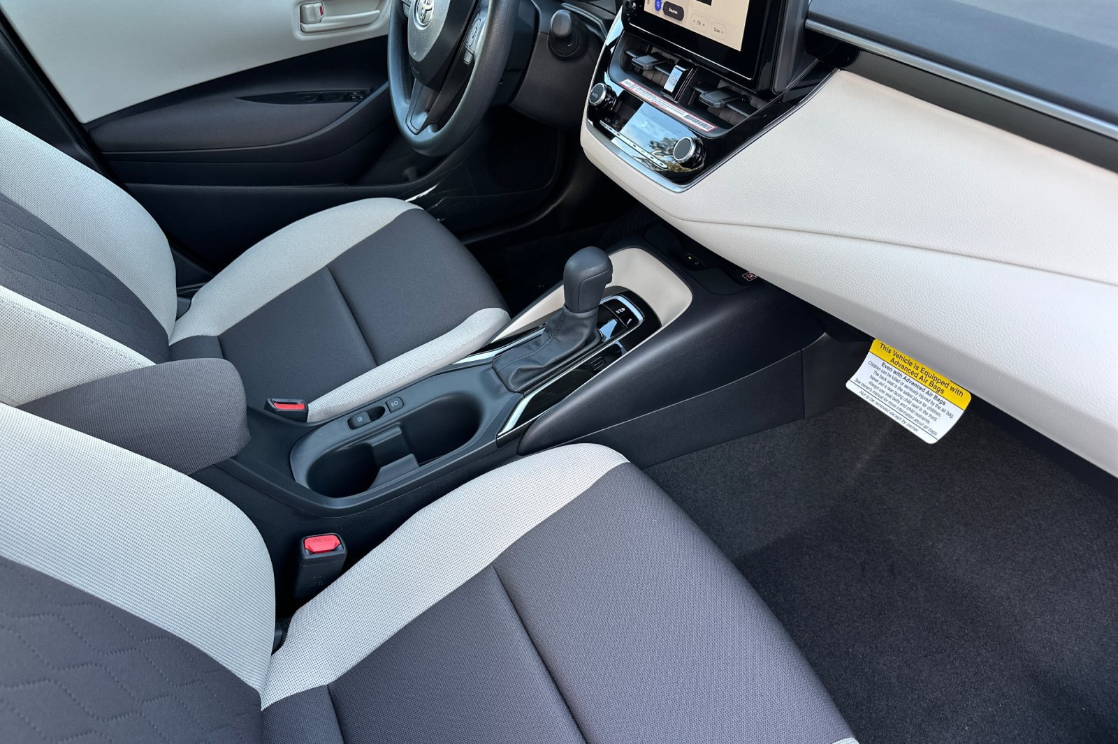 New 2027 Toyota Corolla LE w/ LE Premium Package FWD image 18