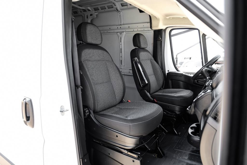 Used 2023 RAM ProMaster 2500 image 32