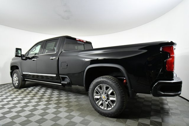 New 2026 Chevrolet Silverado 3500 High Country image 14