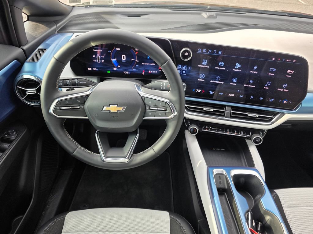 Used 2025 Chevrolet Equinox EV LT image 25