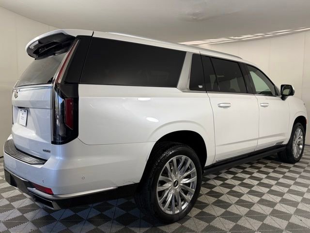 Used 2024 Cadillac Escalade ESV Premium Luxury w/ Performance Package image 7