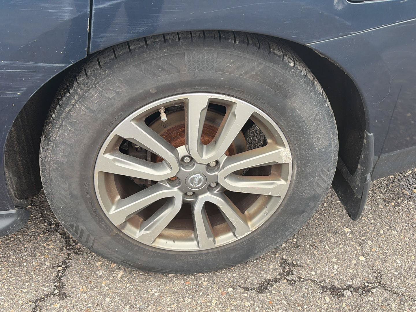 Used 2013 Nissan Pathfinder SL AWD/4WD image 12