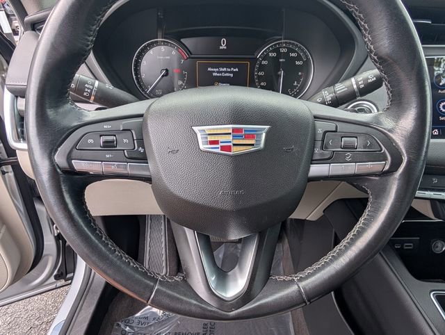 Used 2022 Cadillac XT4 Premium Luxury w/ Enhanced Visibility Package image 43