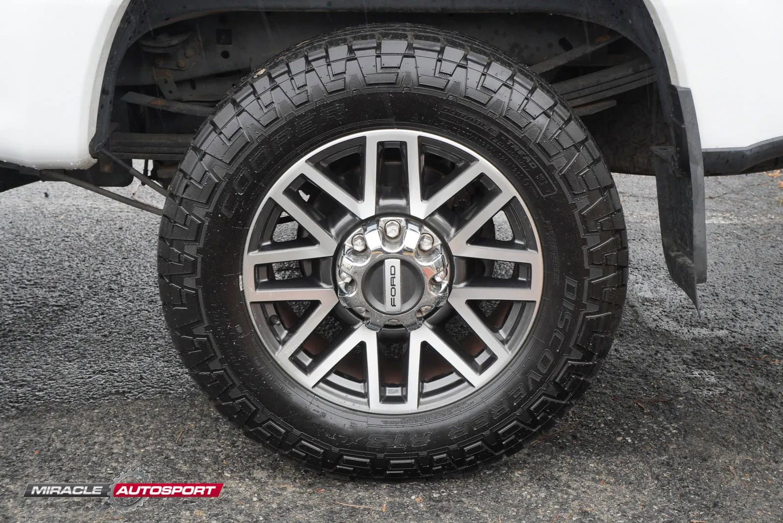 Used 2017 Ford F350 Lariat w/ Tow Technology Bundle AWD/4WD image 12