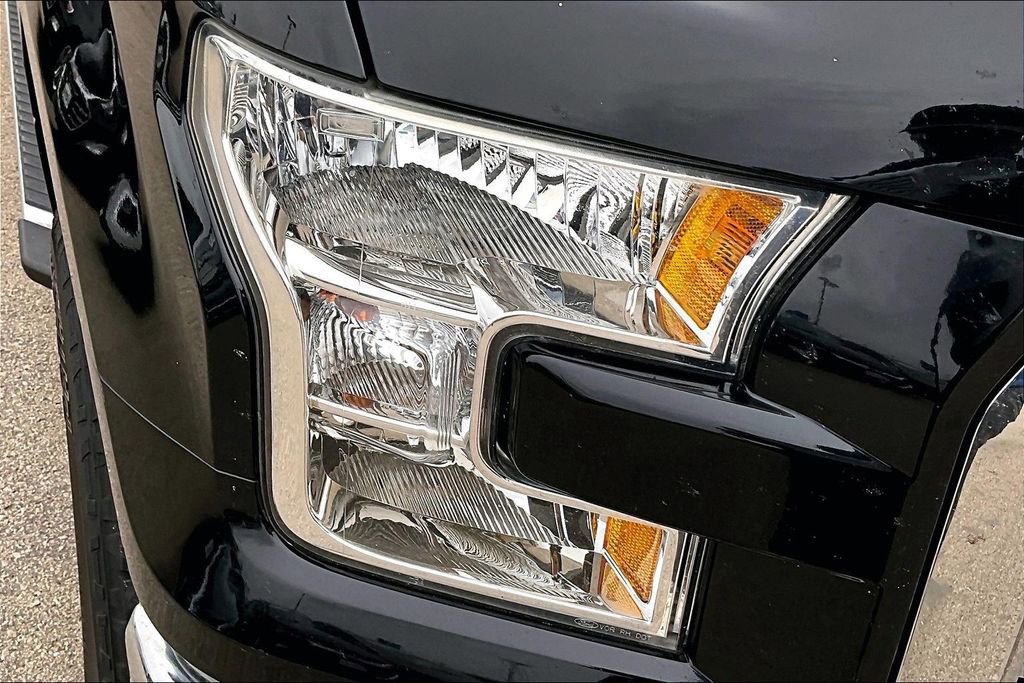 Used 2016 Ford F150 XLT w/ XTR Package image 31