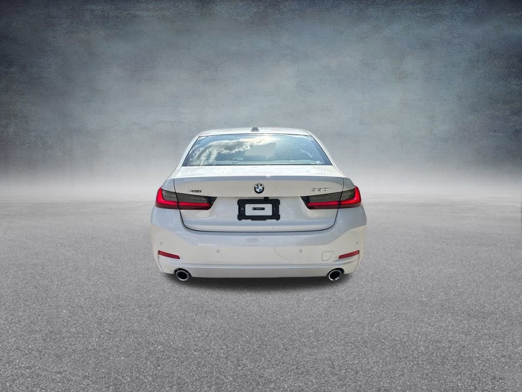 Used 2025 BMW 330i xDrive Sedan w/ Convenience Package image 8