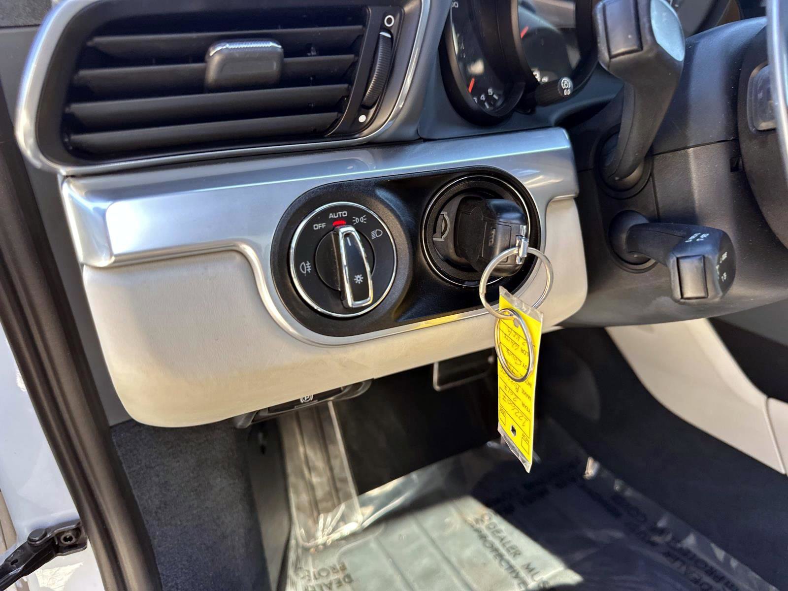 Used 2017 Porsche 911 Carrera 4S image 14