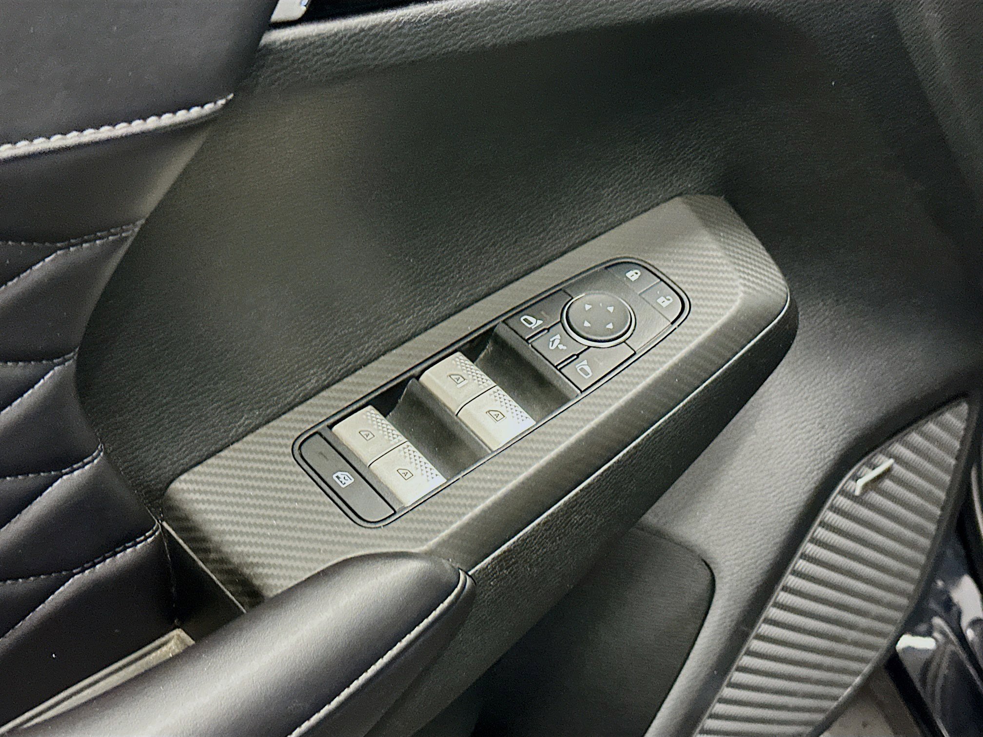 Used 2025 Mitsubishi Outlander SEL AWD/4WD image 15