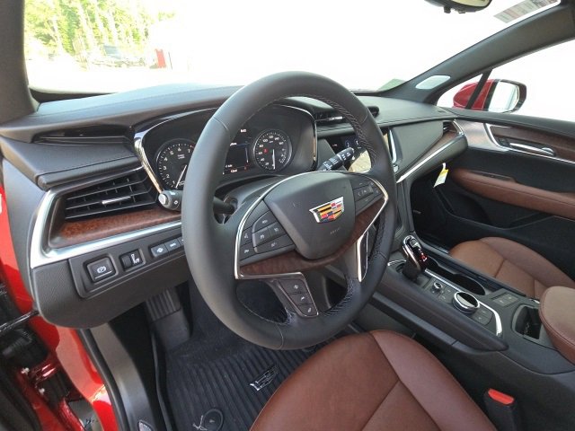 New 2025 Cadillac XT5 Premium Luxury w/ Technology Package image 12