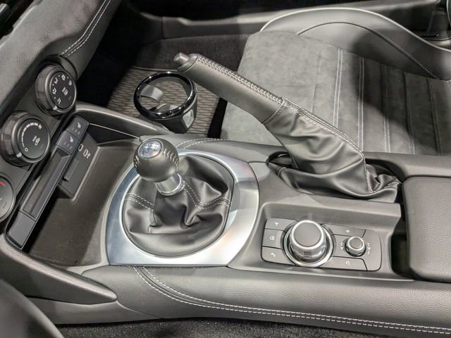 Used 2024 MAZDA MX-5 Miata Club w/ Brembo/BBS Recaro Package image 30