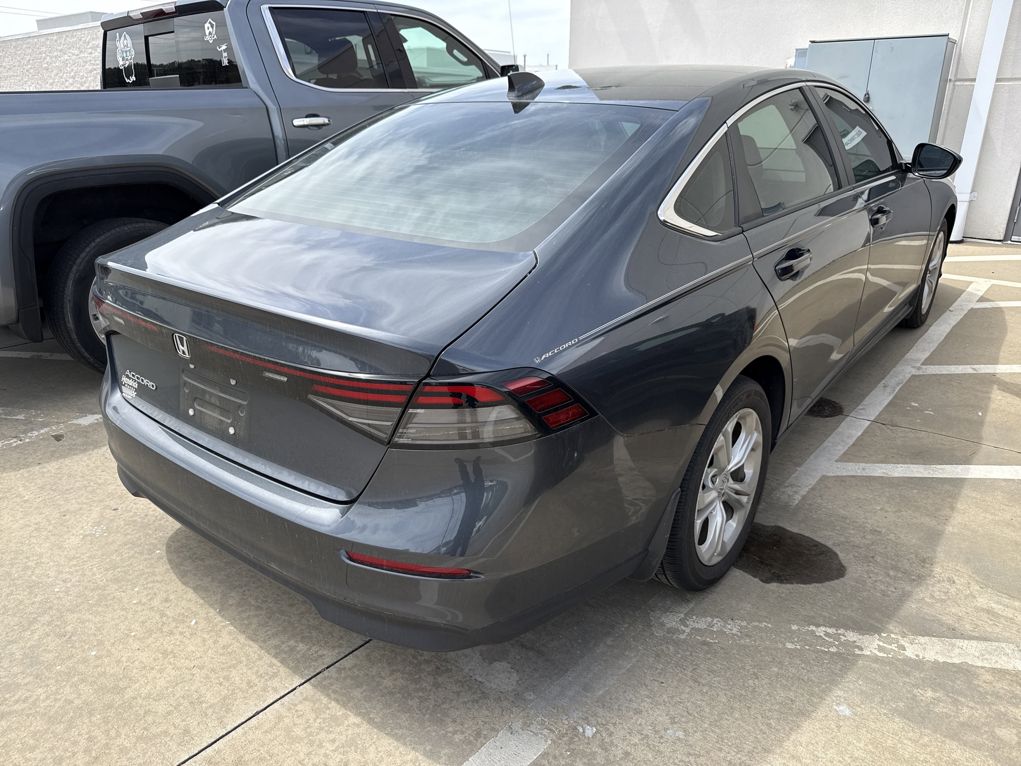 Used 2023 Honda Accord LX image 11