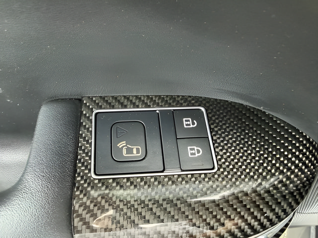 Used 2022 Land Rover Range Rover Sport HST AWD/4WD image 23