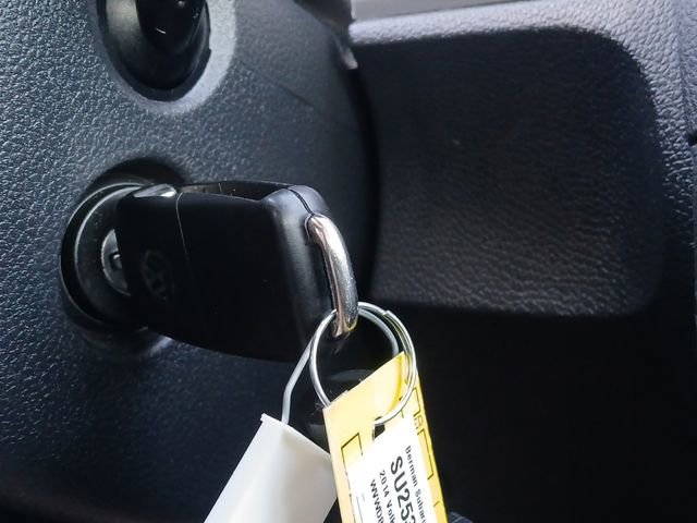 Used 2014 Volkswagen Golf 4-Door image 16