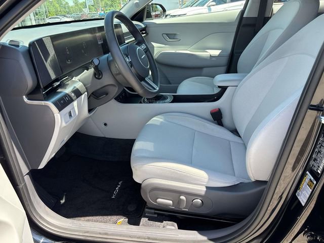 Certified 2025 Hyundai Kona SEL AWD/4WD image 10