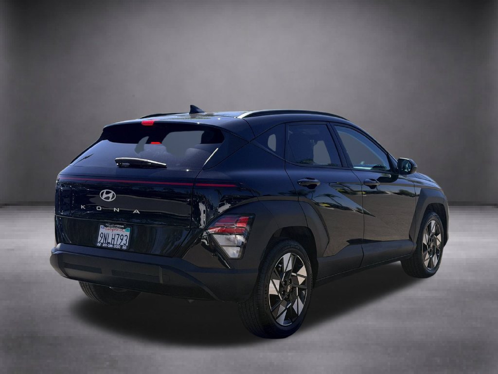 Certified 2025 Hyundai Kona SEL FWD image 8