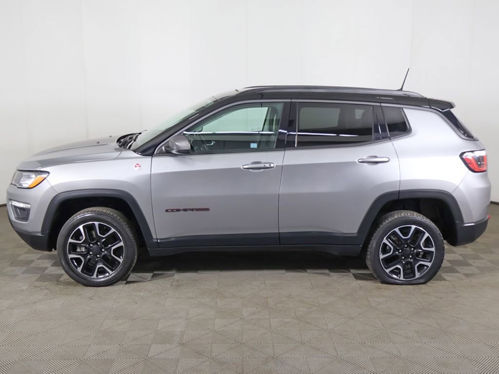 Used 2020 Jeep Compass Trailhawk w/ Leather Interior Group AWD/4WD image 16