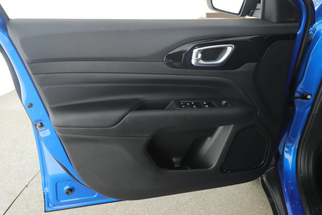 New 2026 Jeep Compass Latitude image 7