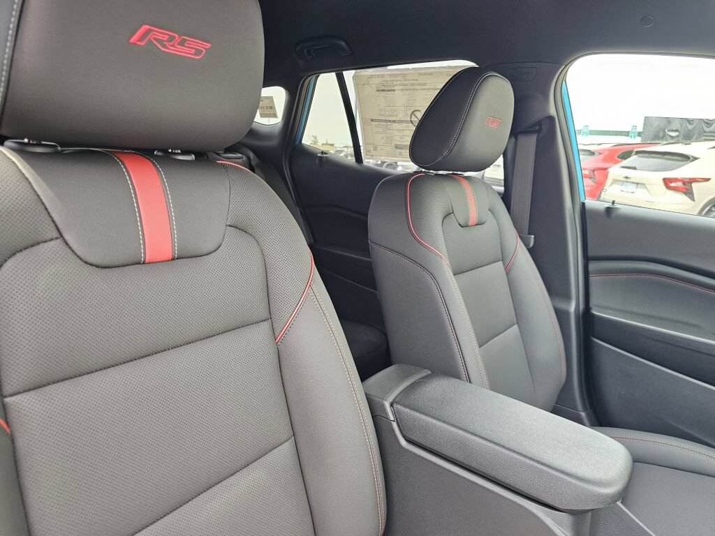 New 2026 Chevrolet Trax RS w/ Driver Confidence Package FWD image 31