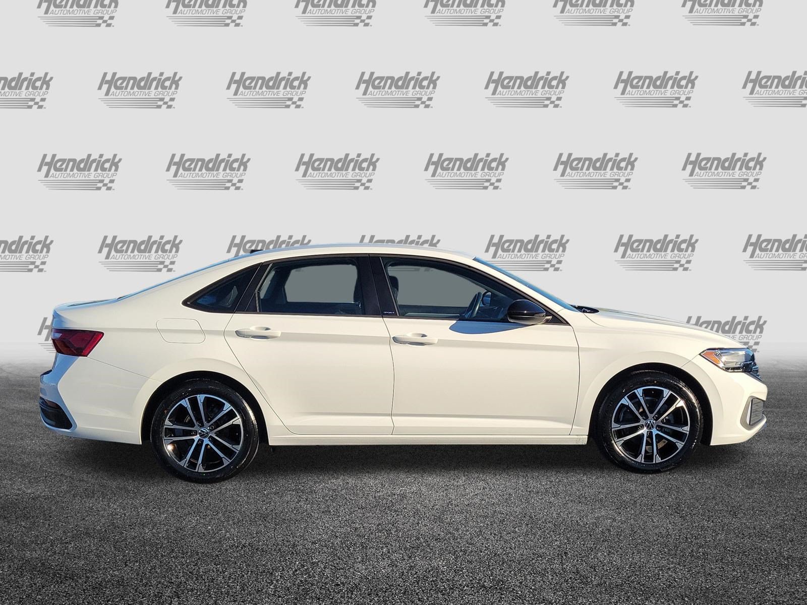 Used 2023 Volkswagen Jetta Sport FWD image 8