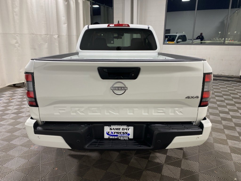 Used 2025 Nissan Frontier SV image 6