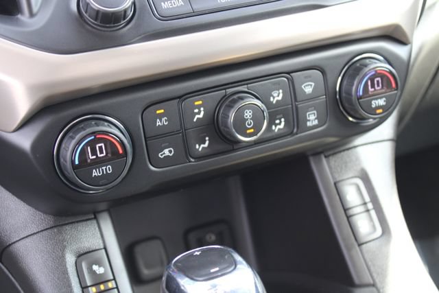 Used 2017 GMC Acadia Denali w/ Technology Package AWD/4WD image 18