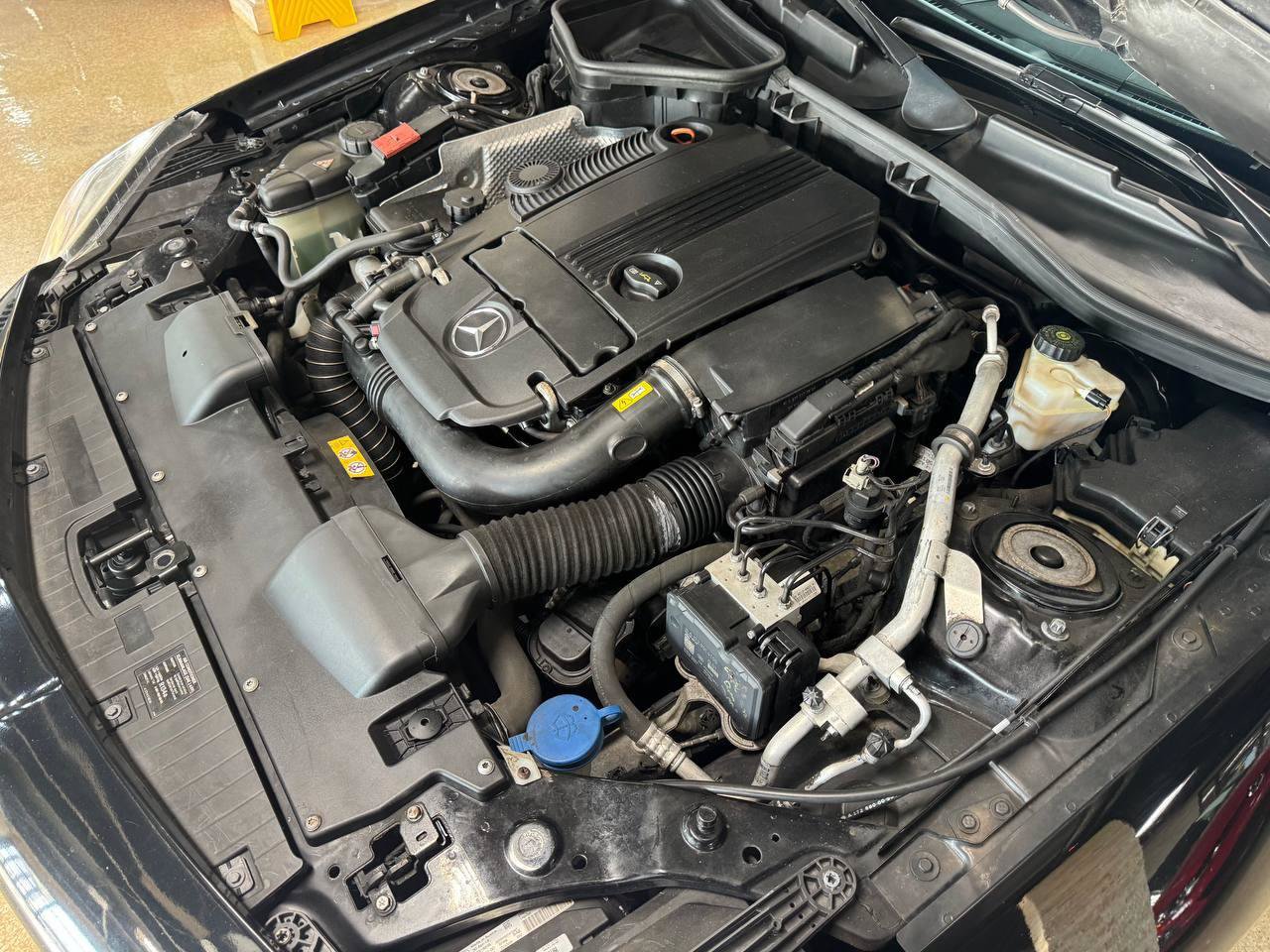 Used 2013 Mercedes-Benz SLK 250 image 38